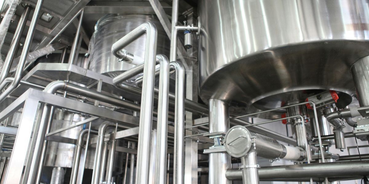 Limpeza Industrial em Contagem: Como Otimizar a Higienização da sua Fábrica Potencialize a produção da sua fábrica com a limpeza industrial em Contagem. Conheça as técnicas de higienização que garantem segurança e economia para o seu negócio.